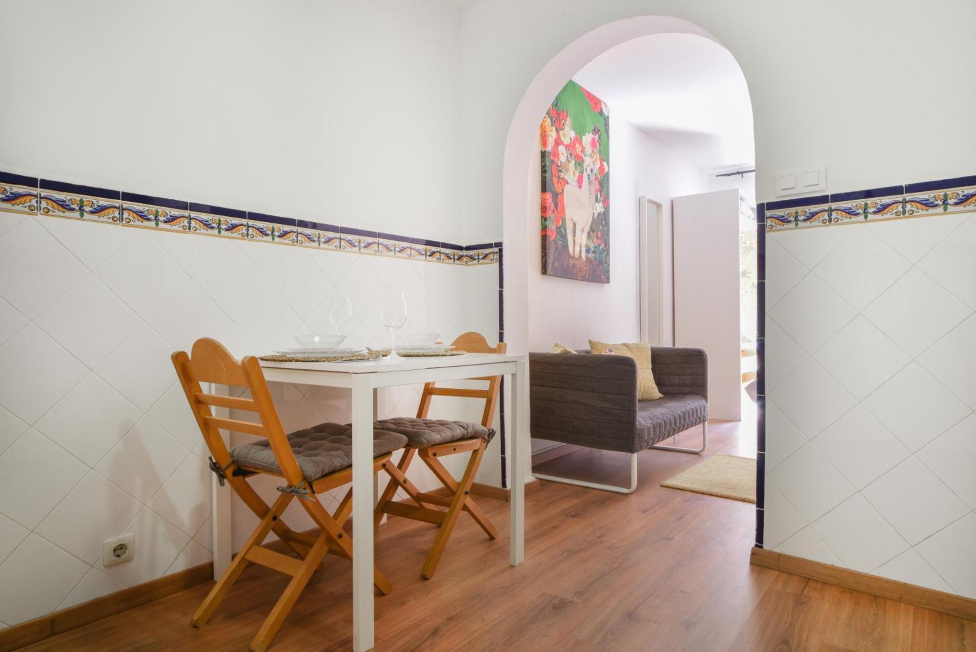 El Prado Historic Center Apartment Madrid Exterior photo