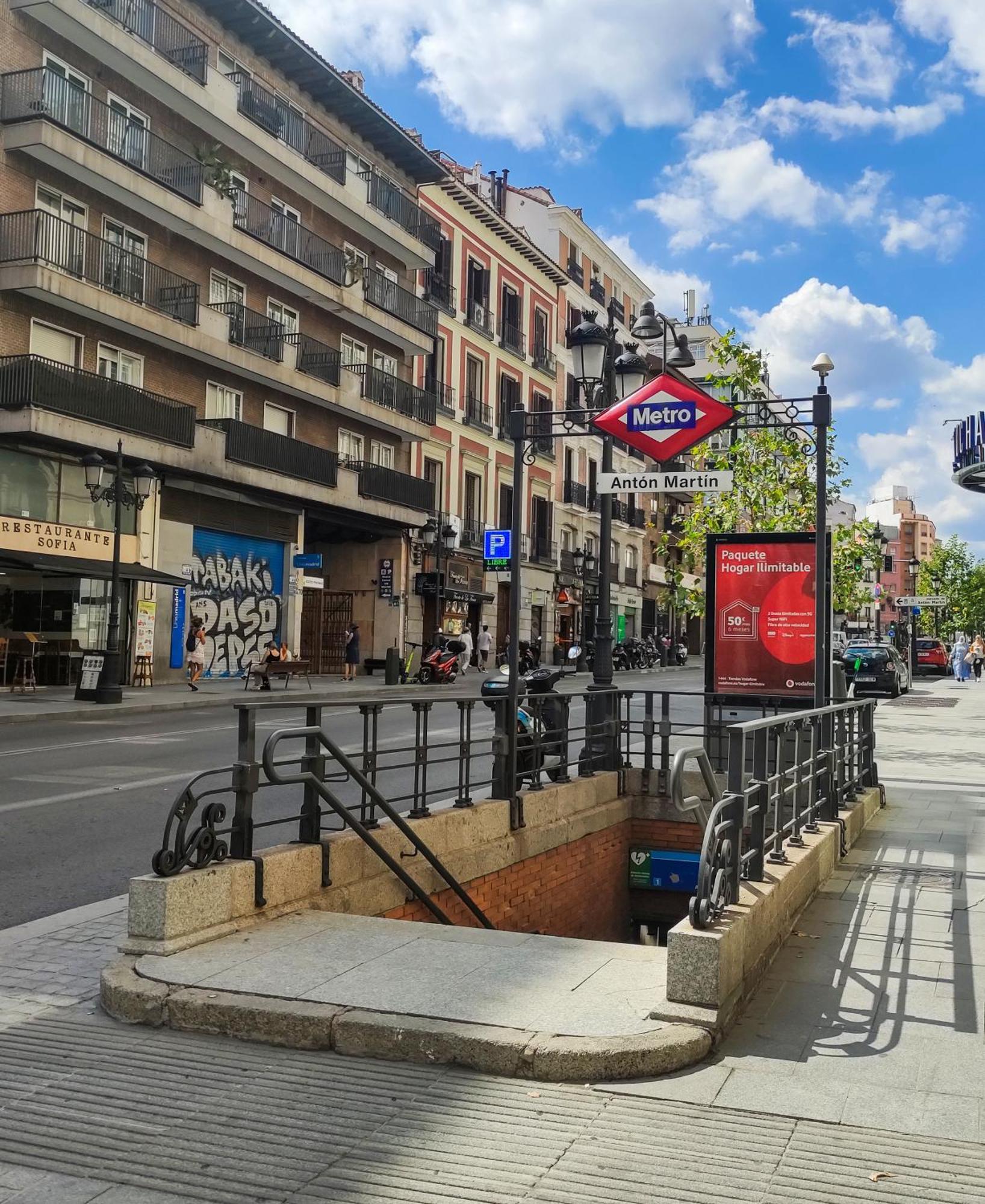 El Prado Historic Center Apartment Madrid Exterior photo
